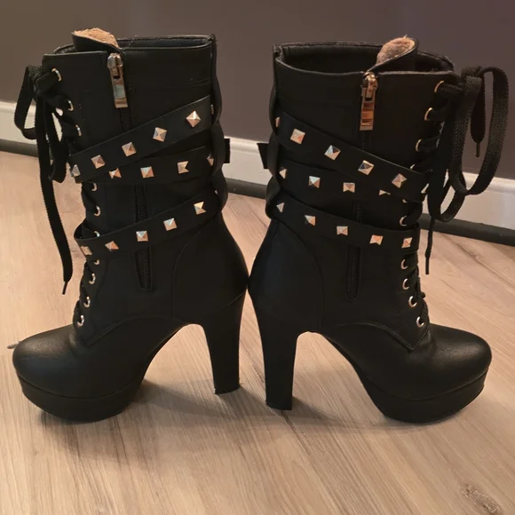 Chic Black Lace-Up Boots with Stud Accents - Picture 2 of 5